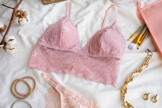 10 Soft Bras Every Pakistani Woman Should Own in 2025 – Affordable & Comfortable Choices - ComfyBliss