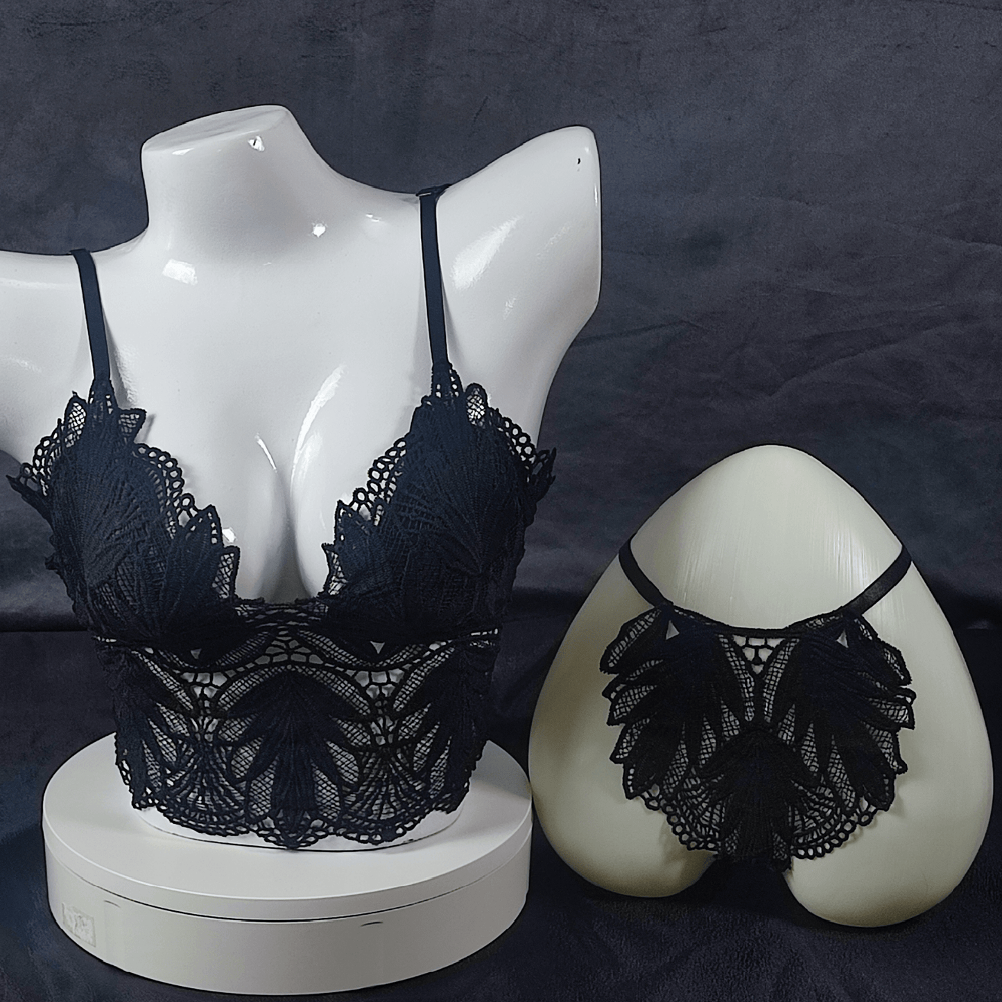 Ethereal Bloom Lingerie Set | Color: Black | Size: S/M | Bra style: Bralette