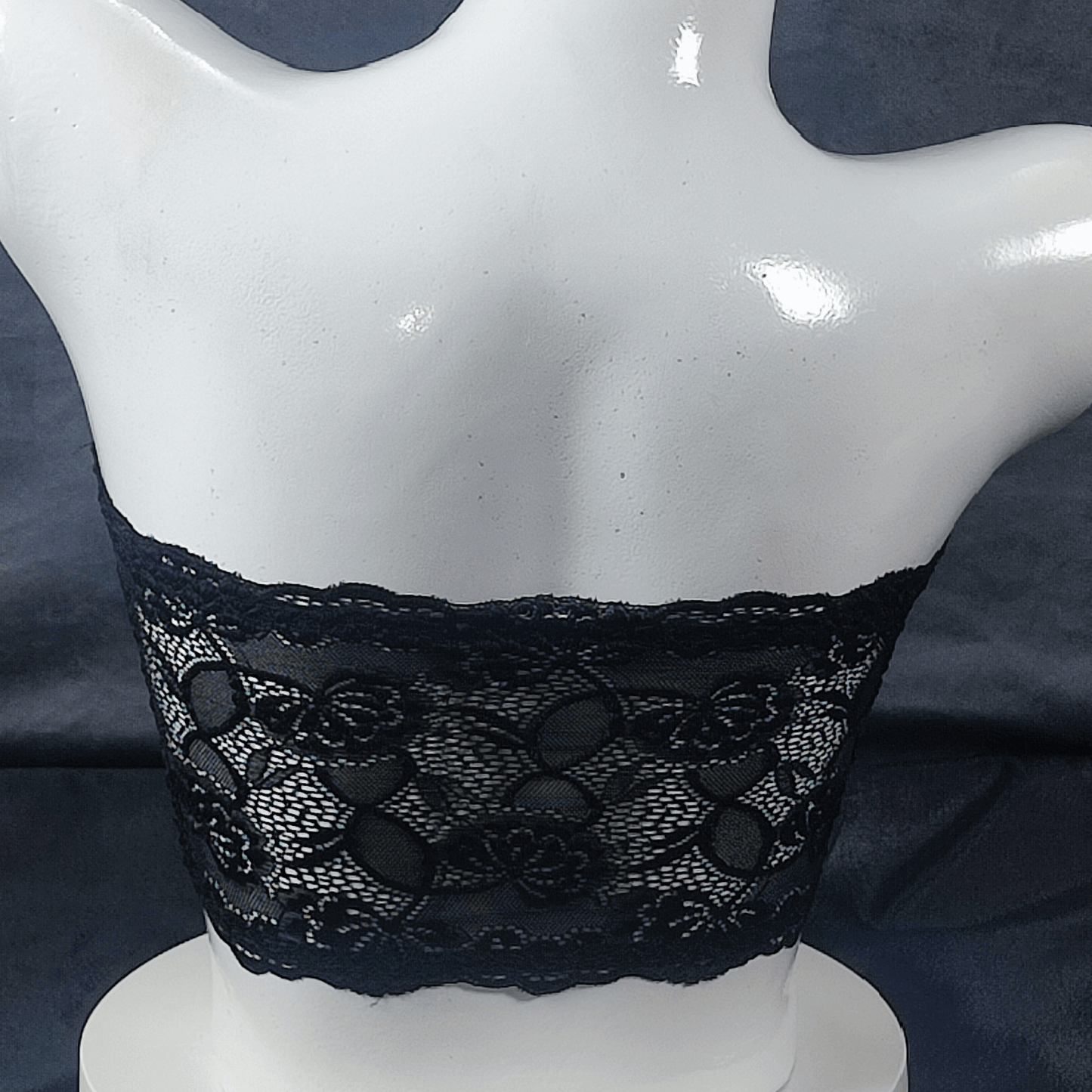 Ethereal Bloom Strapless Bra | Color: Black | Size: S/M | Bra style: Strapless