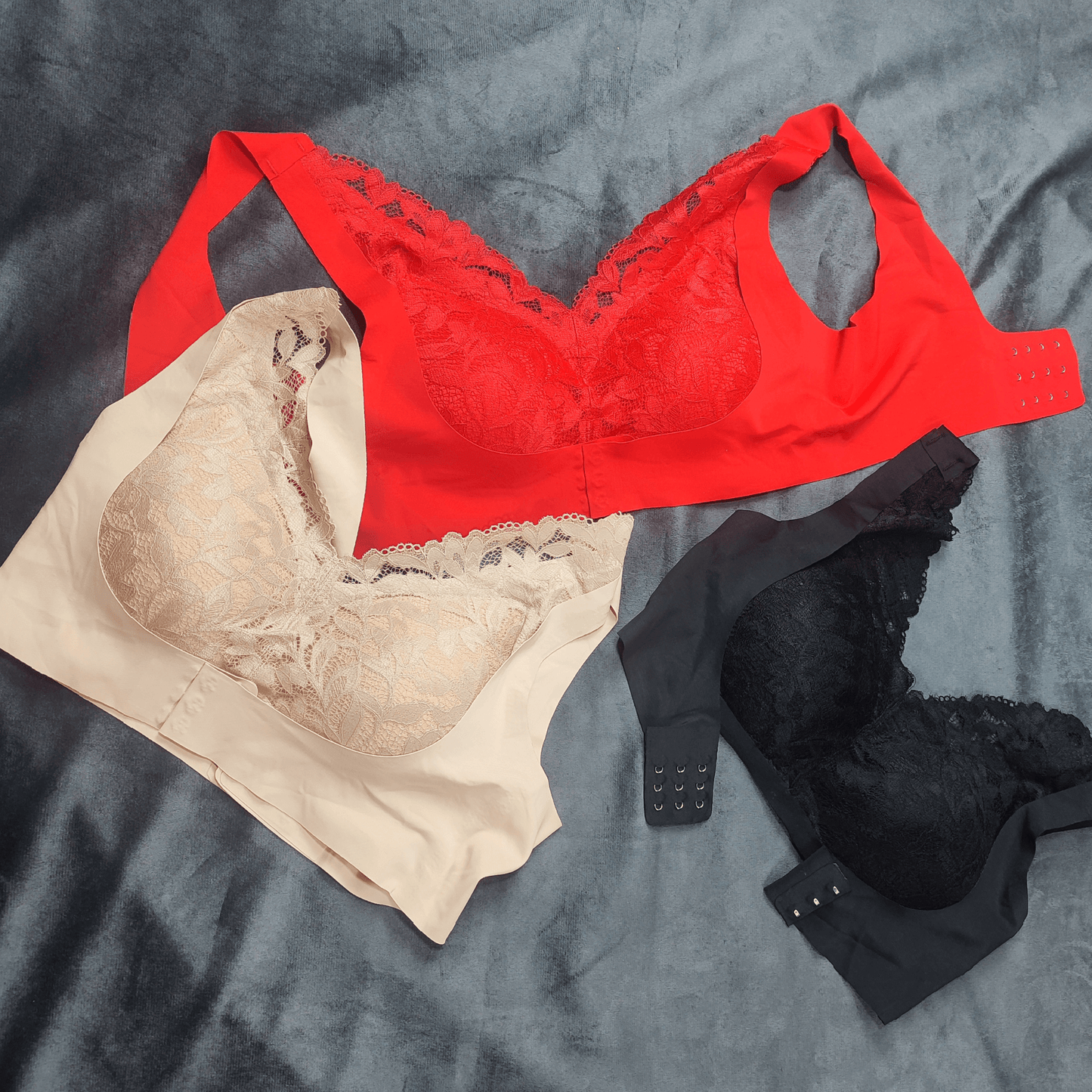GlamFit Breeze Front Closure Bra | Color: Black | Size: Small | Bra style: Push-up