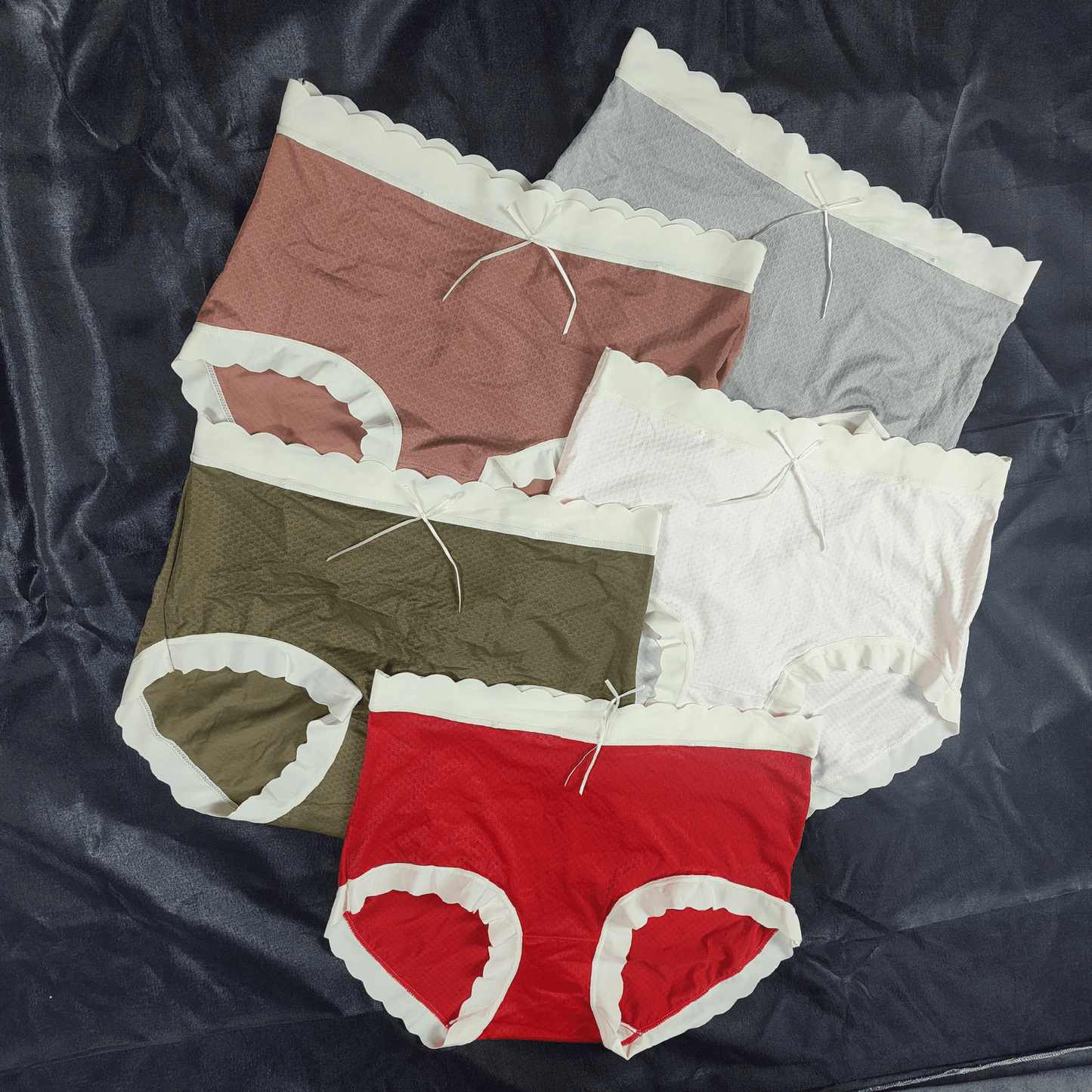 Pack of 3 - PetalEdge Comforts Panties (random Colors)