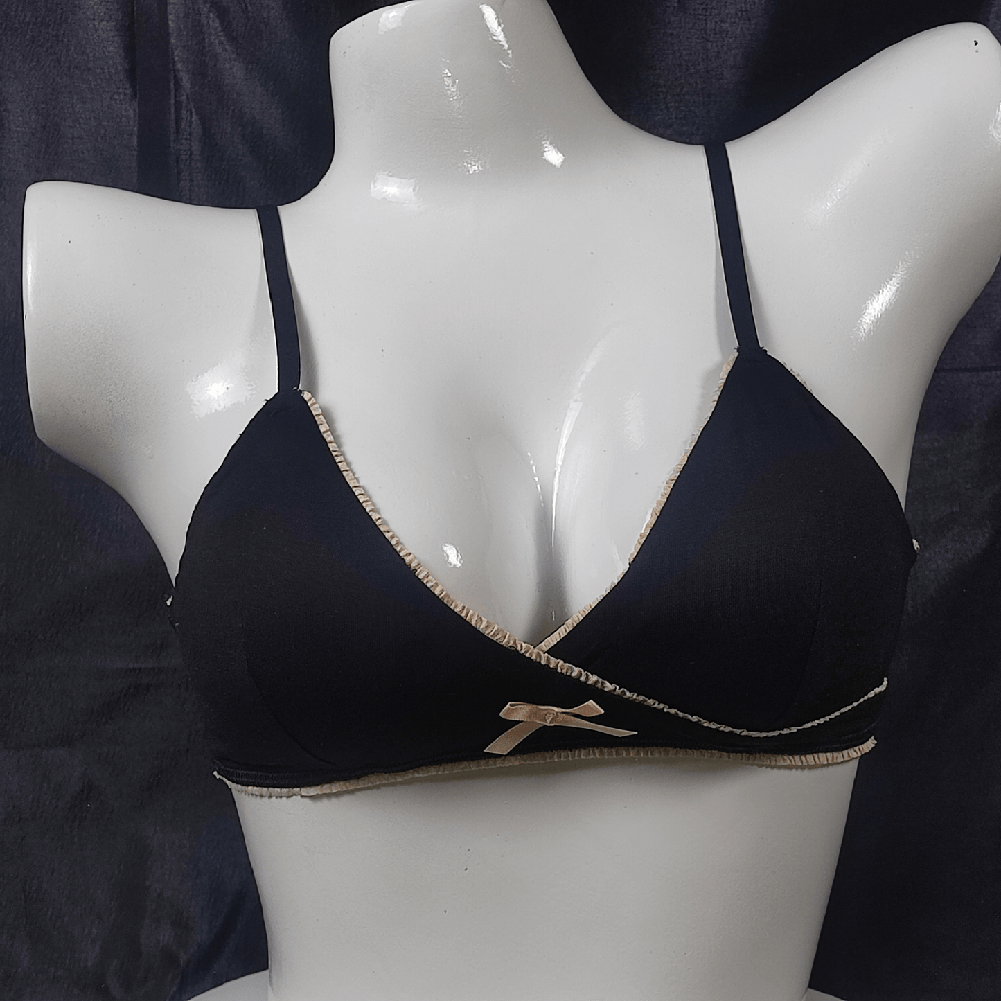 Lace - Trim Soft Bra (Obsidian Desire) - Bra - ComfyBliss