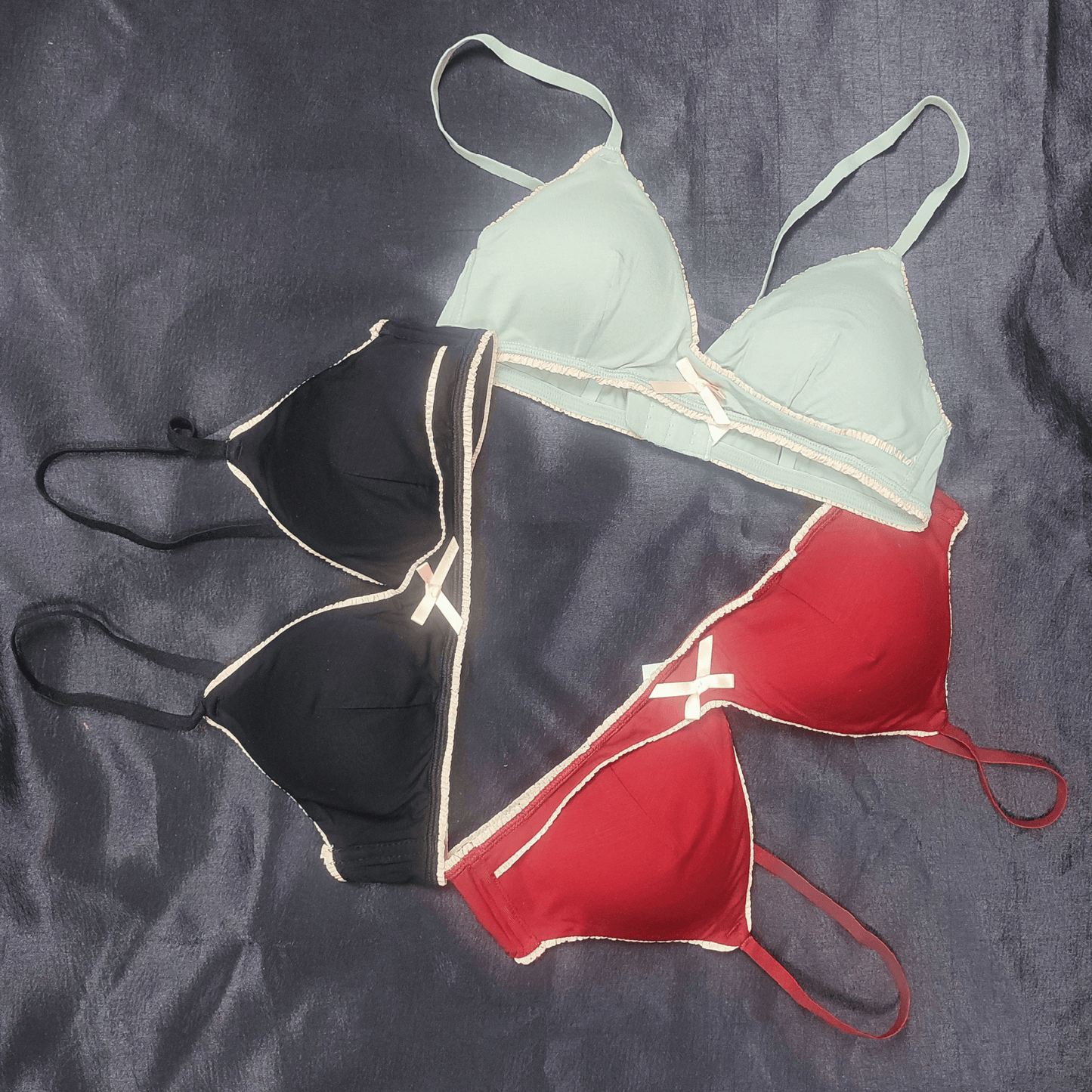 Lace - Trim Soft Bra (Poison Ivy) - Bra - ComfyBliss