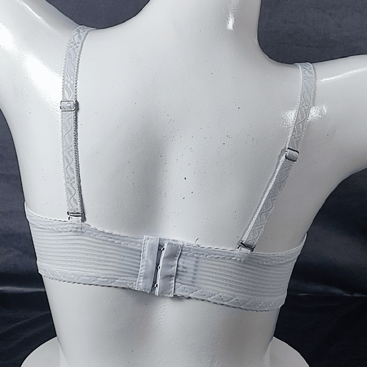 Soft & Sleek Padded Bra (Deadly Innocence) - Bra - ComfyBliss