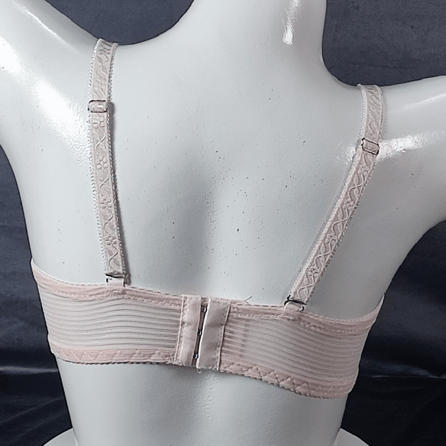 Soft & Sleek Padded Bra (Venom Blush) - Bra - ComfyBliss