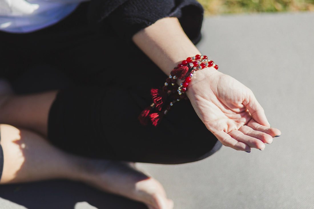 Bead bracelet trends for women in Pakistan