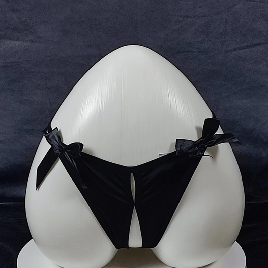 Bow Strappy Thong | Color: Black | Size: Free |