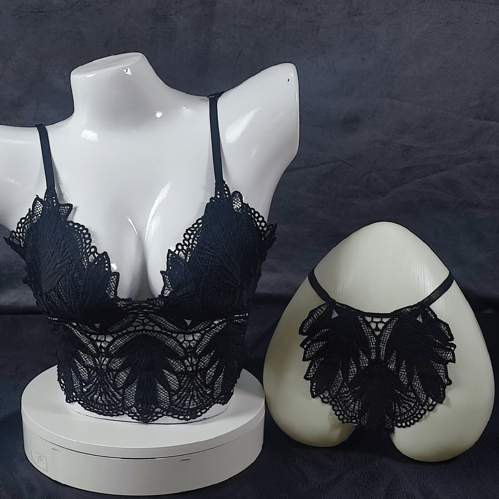 Ethereal Bloom Lingerie Set | Color: Black | Size: S/M | Bra style: Bralette