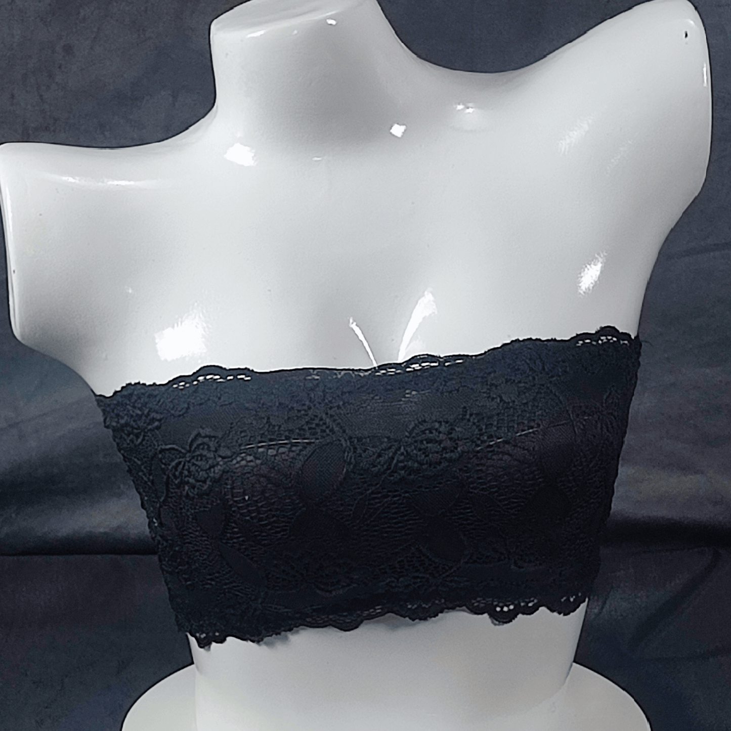Ethereal Bloom Strapless Bra | Color: Black | Size: S/M | Bra style: Strapless