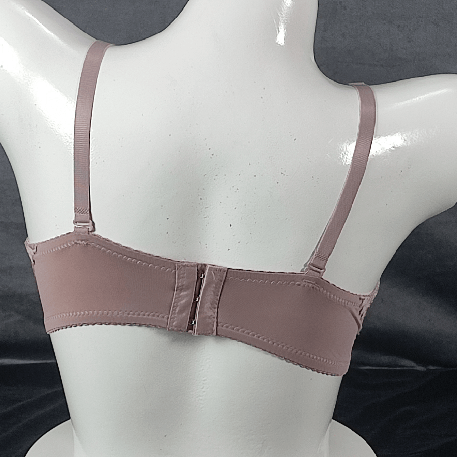 Floral Elegance Padded Bra | Color: White | Size: 36 | Bra style: Push-up
