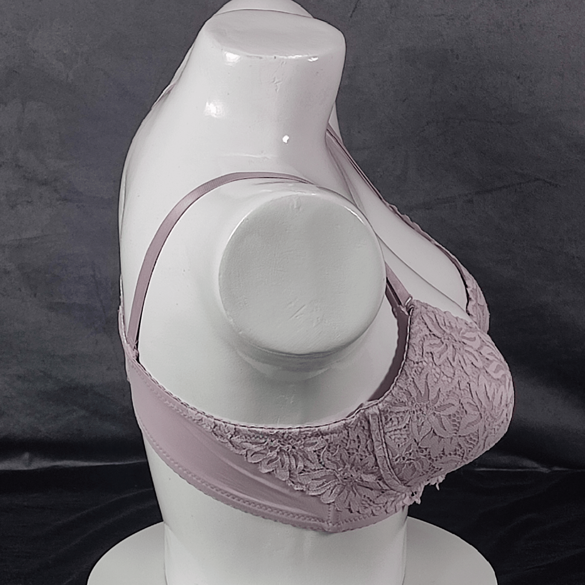 Floral Elegance Padded Bra | Color: White | Size: 36 | Bra style: Push-up