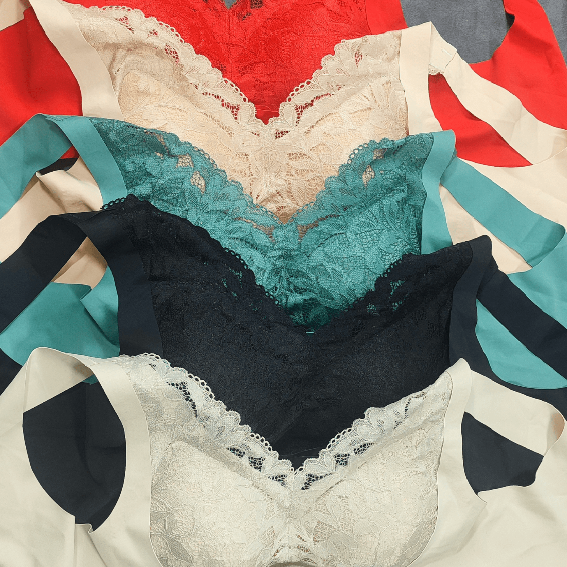 GlamFit Breeze Front Closure Bra | Color: Black | Size: Small | Bra style: Push-up