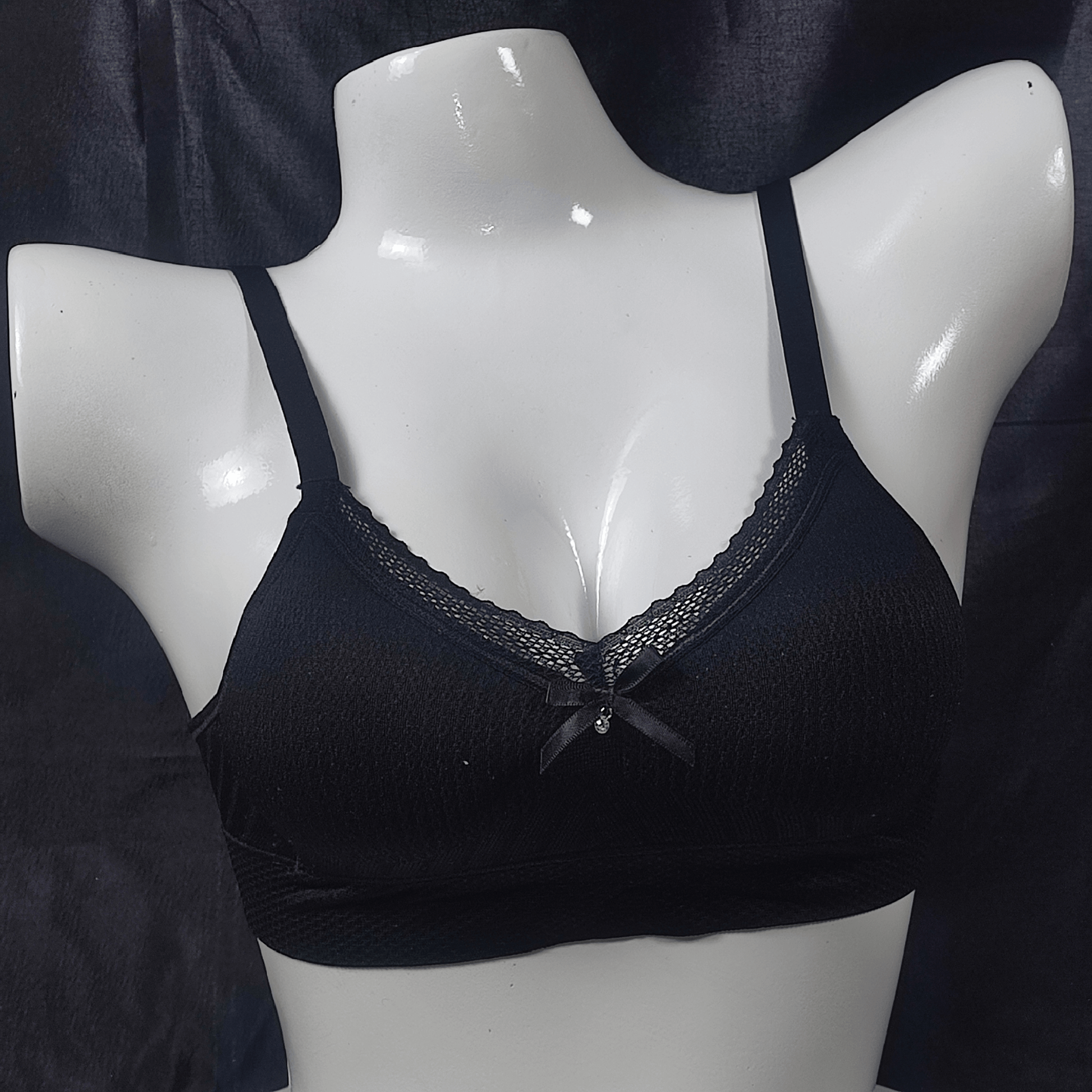 Soft Bliss Light Foam Bra | Color: Black | Size: S |