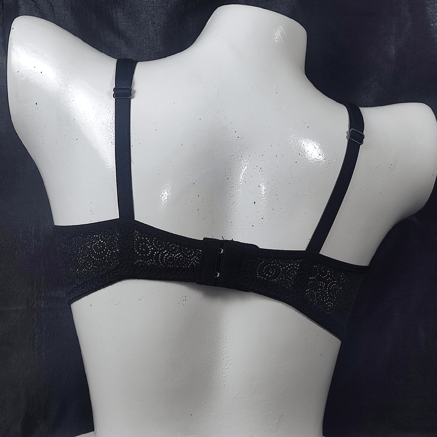Breathable Lace Fit Bra (Black Temptation) - Bra - ComfyBliss