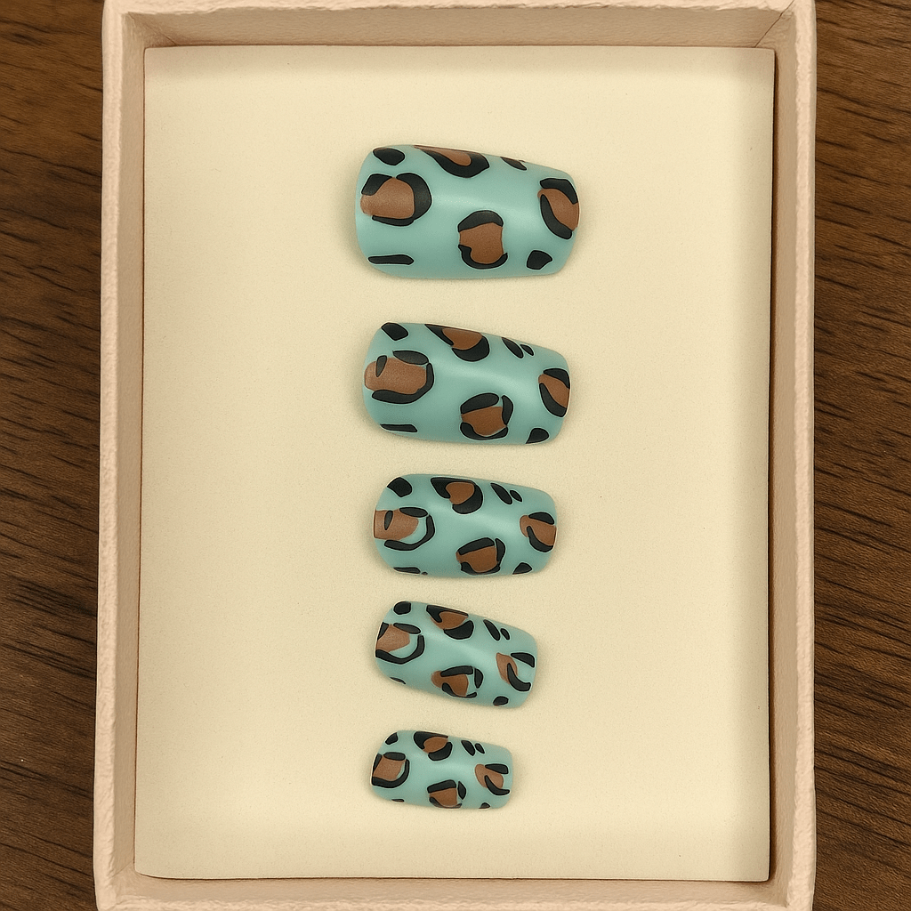Mint Safari – Press - On Nail Set - Accessories - ComfyBliss