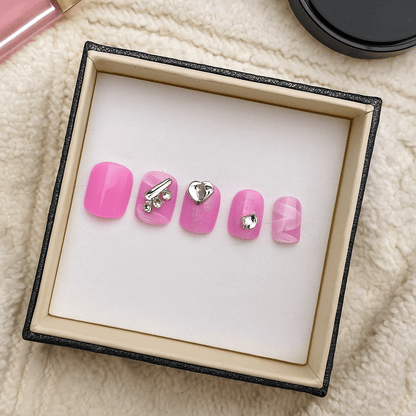 Pink Glitz Hearts – Press - On Nail Set - Accessories - ComfyBliss