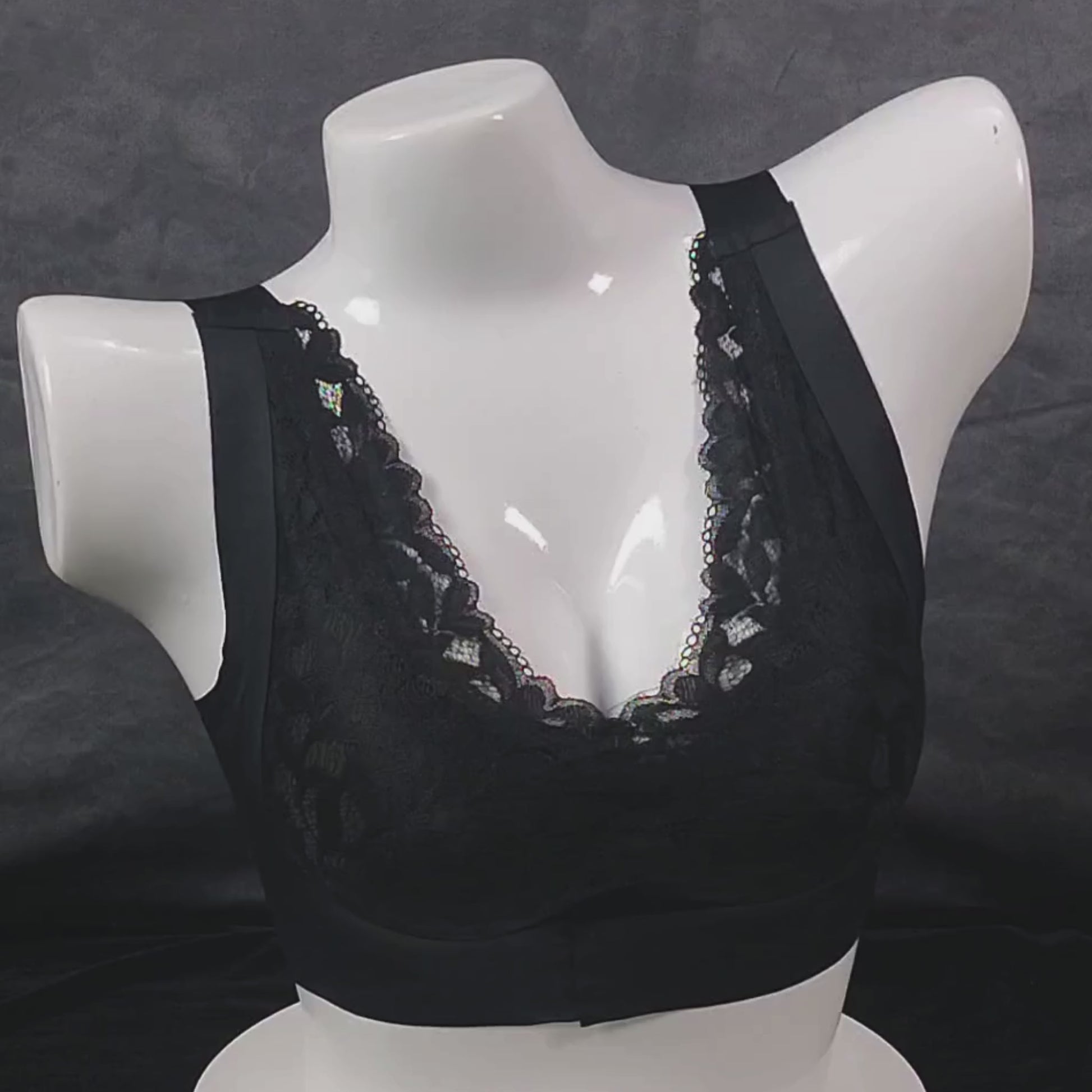 GlamFit Breeze Front Closure Bra | Color: Black | Size: Small | Bra style: Push-up