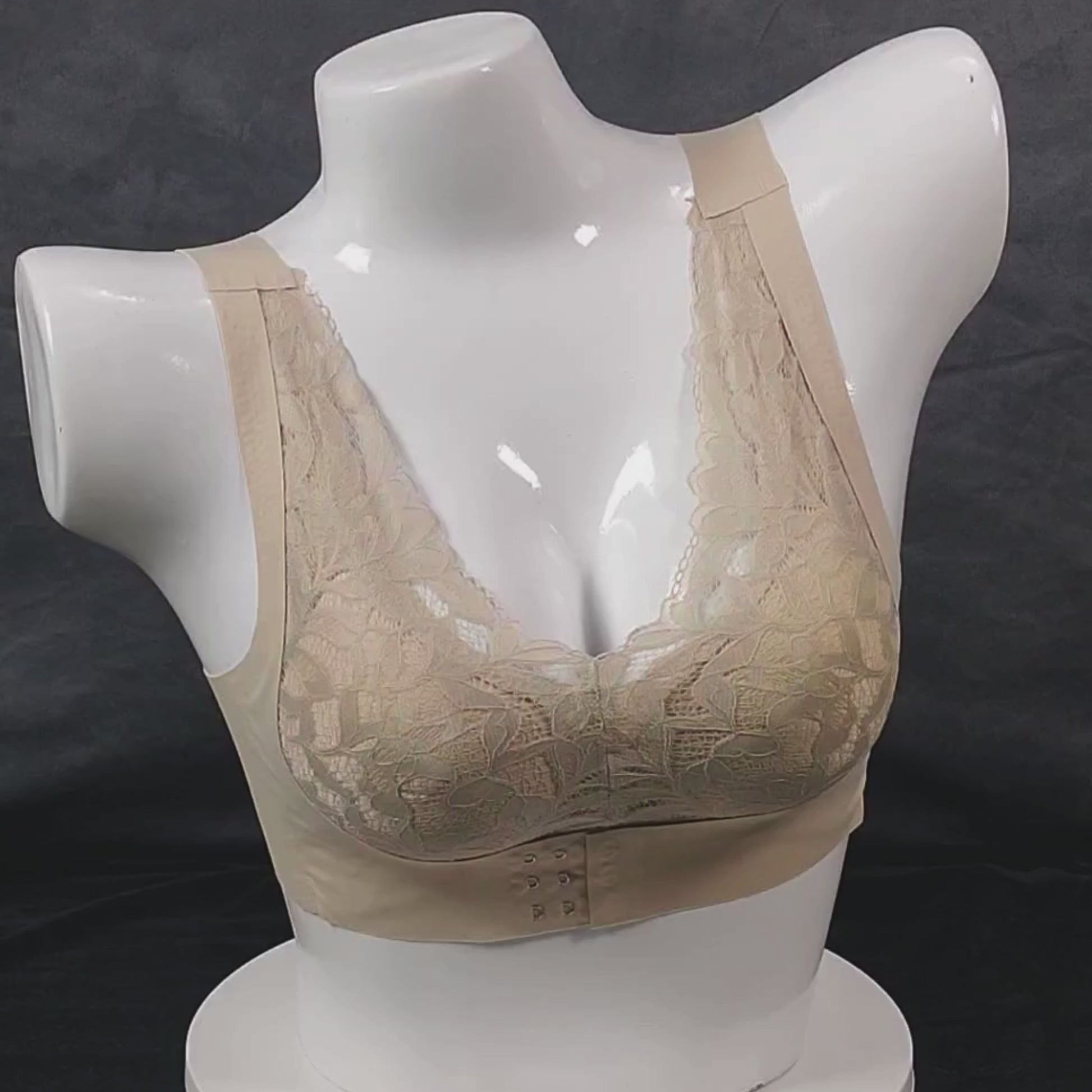 GlamFit Breeze Front Closure Bra | Color: Black | Size: Small | Bra style: Push-up