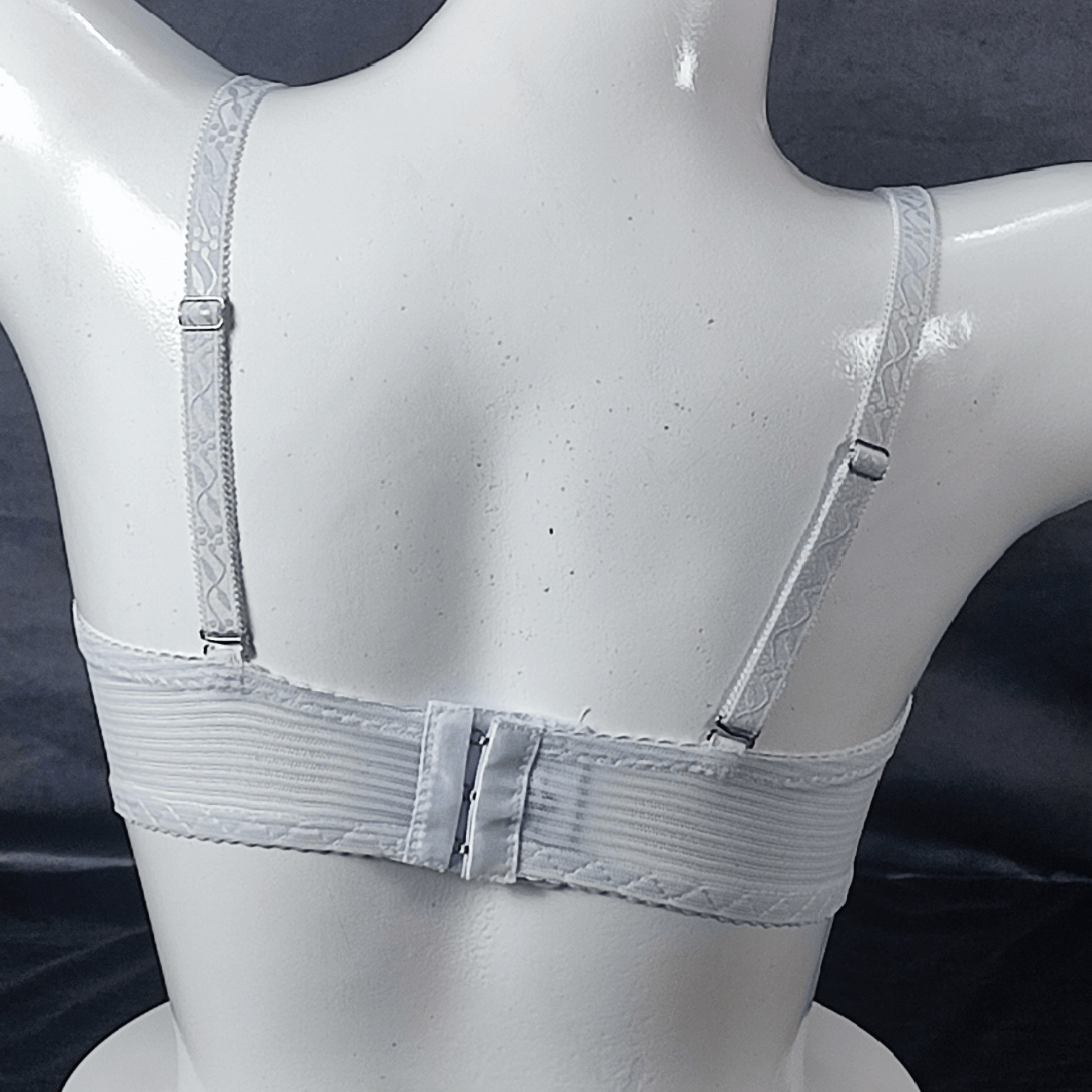 Soft & Sleek Padded Bra (Deadly Innocence) - Bra - ComfyBliss