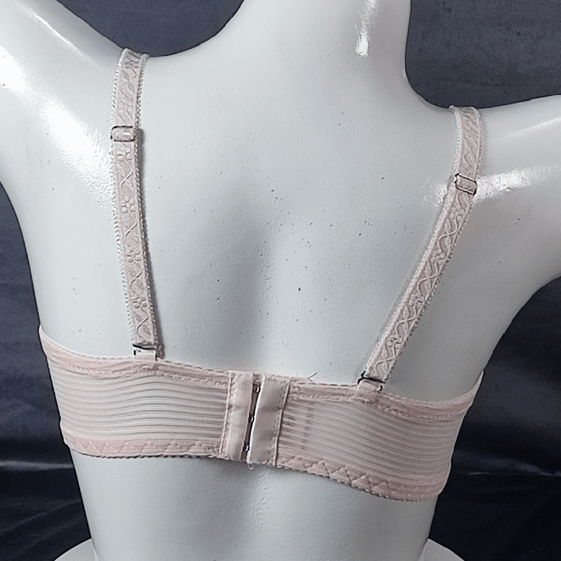 Soft & Sleek Padded Bra (Venom Blush) - Bra - ComfyBliss