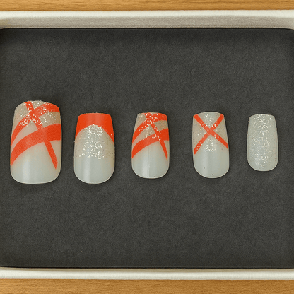 Sparkle & Stripe – Press - On Nail Set - Accessories - ComfyBliss